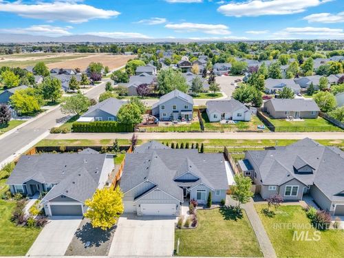 2764 N Iditarod Way, Kuna, ID, 83634-5582 | Card Image