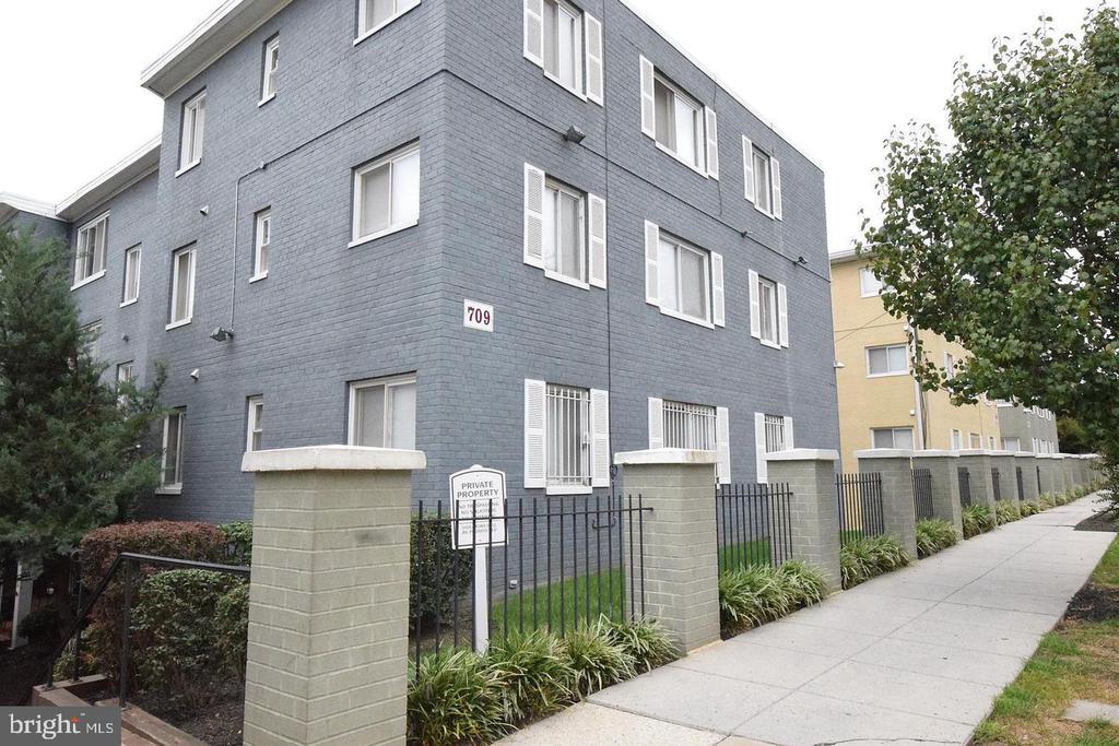 Residential in WASHINGTON 2
