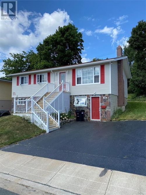 12 Exmouth St, Saint Johns, NL, A1B2E2 | Card Image