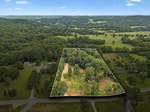 4270 Moore Ln, Culleoka, TN, 38451-2061 | Card Image