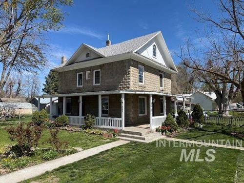 902 E Main St, Weiser, ID, 83672-2340 | Card Image
