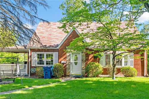 146 Westward Ho Dr, Pittsburgh, PA, 15235-4541 | Card Image