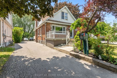 1398 Simcoe St S, Oshawa, ON, L1H4M4 | Card Image