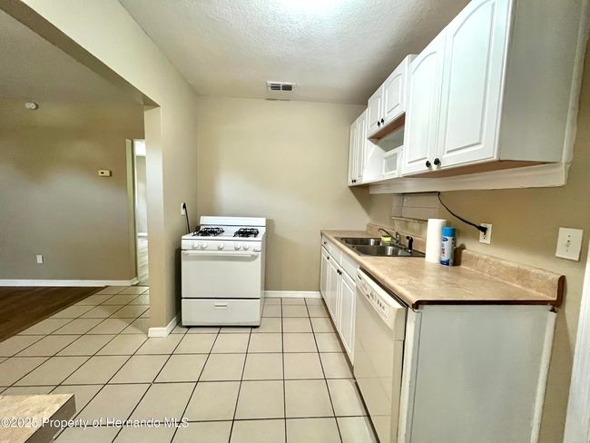1032 Marlow Ave, House other with 3 bedrooms, 1 bathrooms and null parking in SPRING HILL FL | Image 7