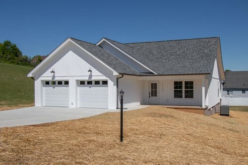 17150 Sedona Dr, Abingdon, VA, 24211-5600 | Card Image