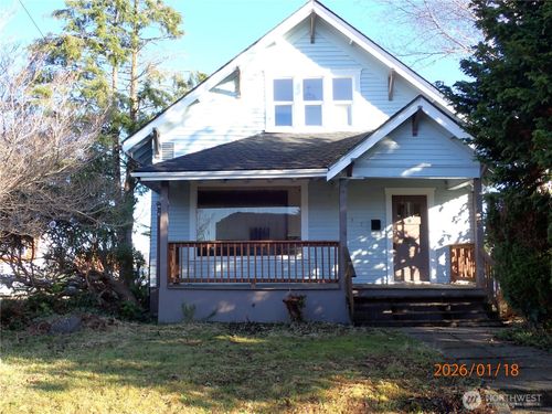 237 13th St, Raymond, WA, 98577-2708 | Card Image