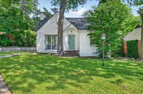 304 Appian Way, Dallas, TX, 75216 | Card Image