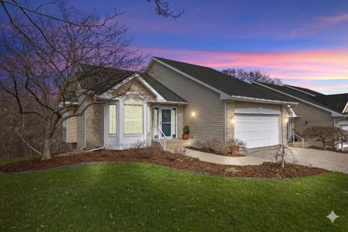 1946 Dunlin Court Ne, Grand Rapids, MI, 49505 | Card Image