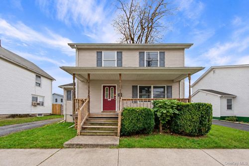 27 Thompson St, Port Jervis, NY, 12771-3043 | Card Image