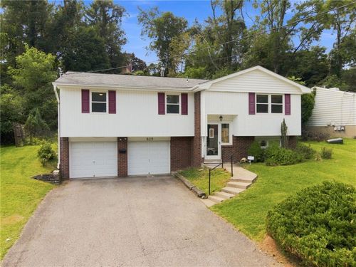 629 National Dr, Penn Hills, PA, 15235-2031 | Card Image
