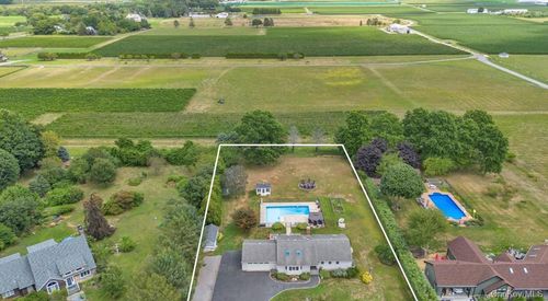 7 Windy Acres, Jamesport, NY, 11947-3021 | Card Image