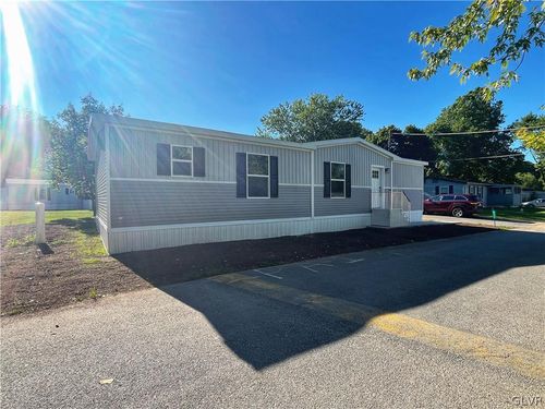 3444 Franklin Sq, Northampton, PA, 18067-9690 | Card Image