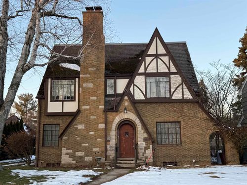 2007 Cedar St, South Bend, IN, 46617-2541 | Card Image