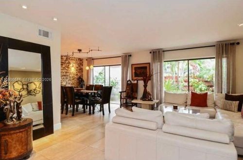 329-2991 Lakewood Ln, Hollywood, FL, 33021-2640 | Card Image