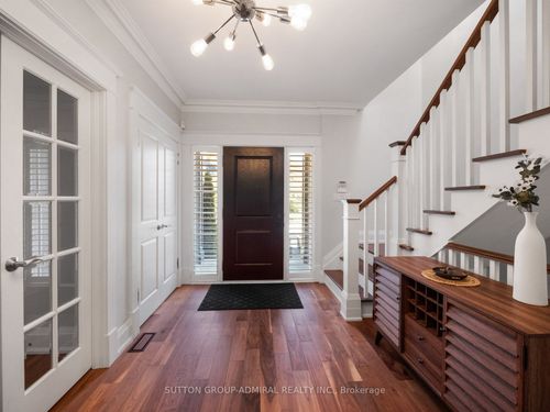 {{alt}} | Card Image