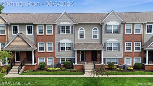 826 Eagle Dr, Fenton, MI, 48430-4173 | Card Image