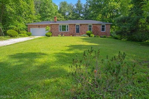 3969 Lynn Road, Ravenna, OH, 44266 | Card Image