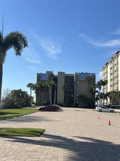 apt-102-17710 Gulf Blvd, REDINGTON SHORES, FL, 33708-1272 | Card Image