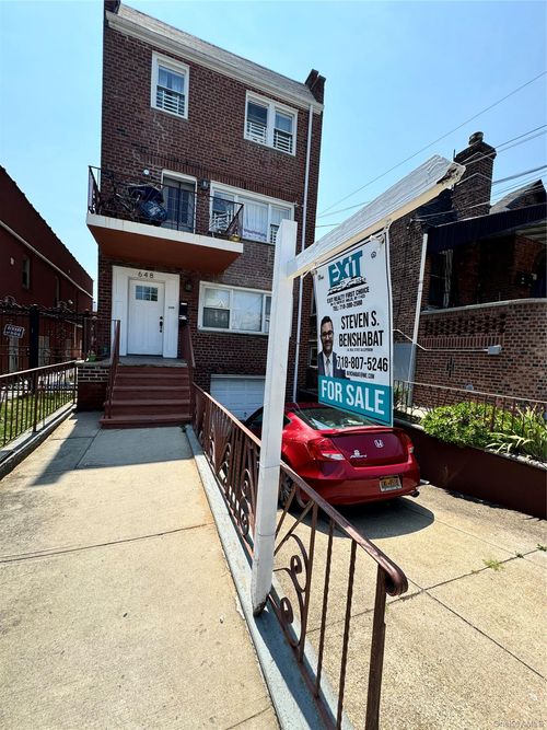 648 E 93rd St, Brooklyn, NY, 11236-1116 | Card Image
