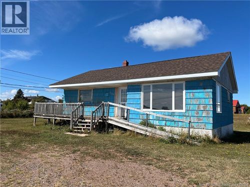 2379 Rte 305, Cap-Bateau, NB, E8T3H7 | Card Image
