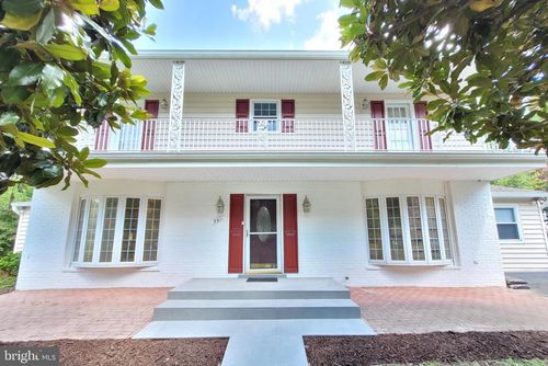 3911 Shelley Ln, ANNANDALE, VA, 22003-2235 | Card Image