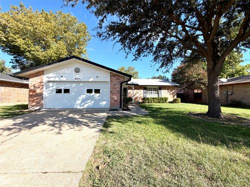 707 Cavendish Dr, Arlington, TX, 76014-2111 | Card Image