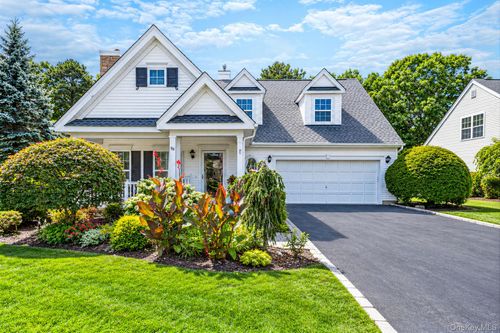 90 Golden Spruce Dr, Calverton, NY, 11933-1489 | Card Image