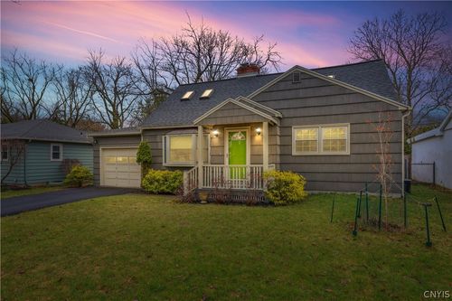 221 Croyden Rd, Syracuse, NY, 13224-1917 | Card Image