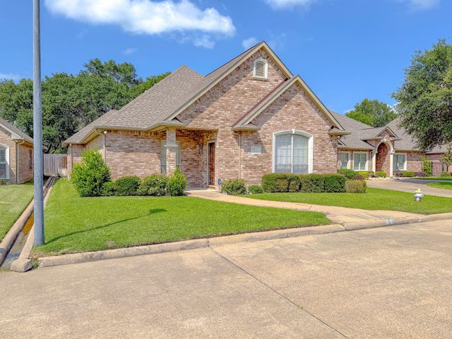616 Mockingbird Pl, House other with 2 bedrooms, 3 bathrooms and null parking in Corsicana TX | Image 32