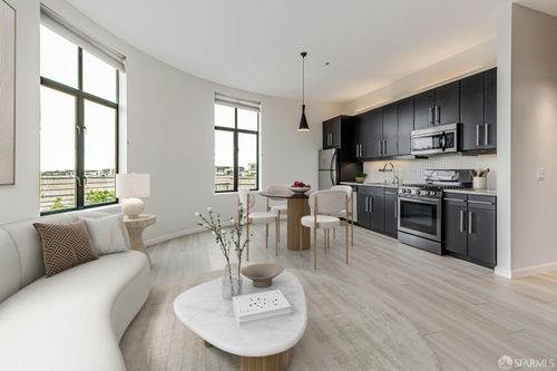 apt-312-3801 San Pablo Ave, Emeryville, CA, 94608-3881 | Card Image