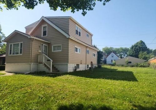 3667 E Martin Ave, Cudahy, WI, 53110-1907 | Card Image