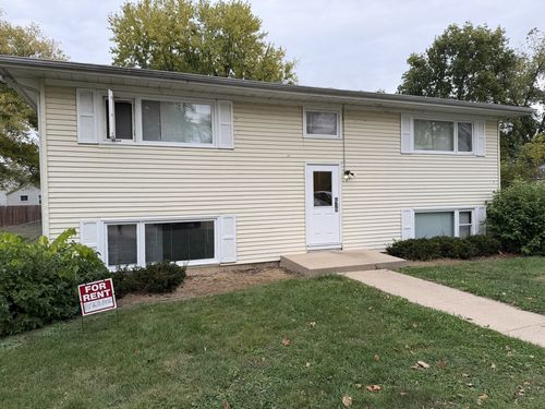 207 N 7th St, Oregon, IL, 61061-1333 | Card Image
