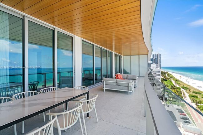 APT-1602 - 5775 Collins Ave, Condo with 2 bedrooms, 3 bathrooms and null parking in Miami Beach FL | Image 32