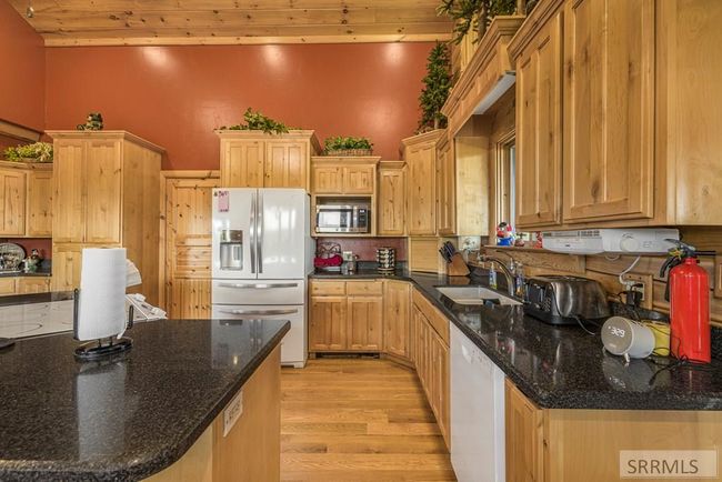 1665 Whisper Ridge Rd, House other with 6 bedrooms, 3 bathrooms and 2 parking in Ashton ID | Image 18