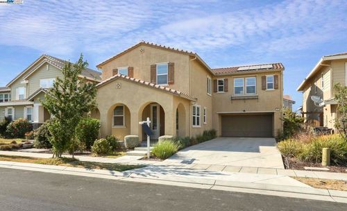 607 W Huntington Ave, Mountain House, CA, 95391-1431 | Card Image