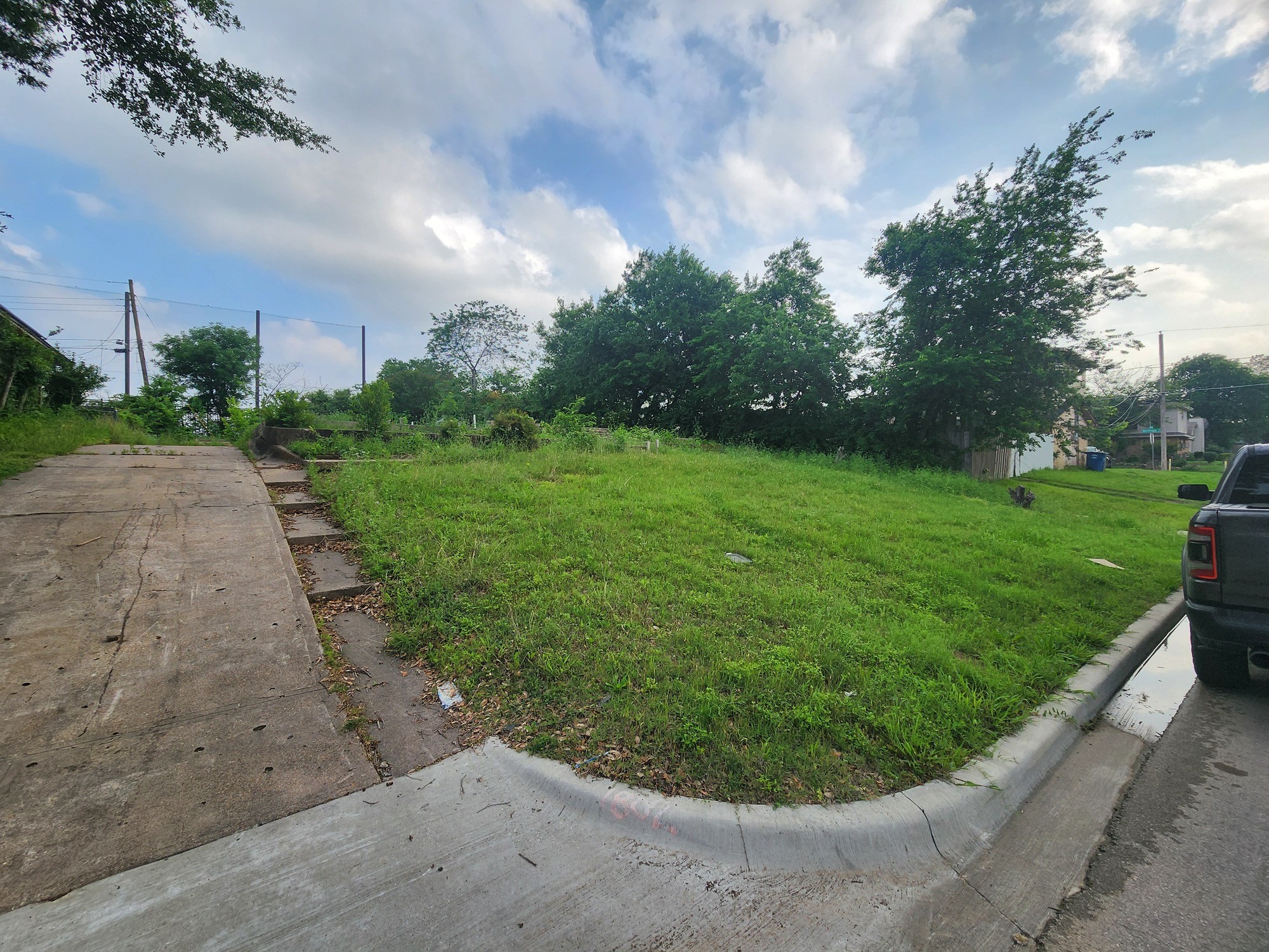 Land in Dallas 2