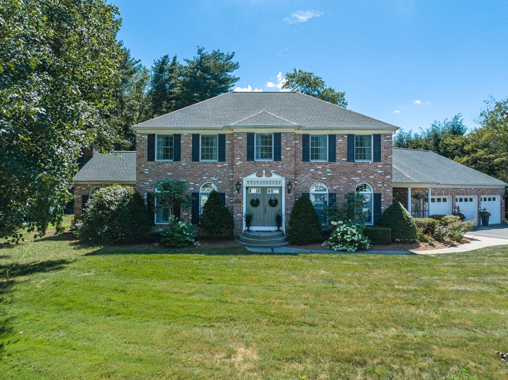 Oxford Ln, East Longmeadow, MA 01028