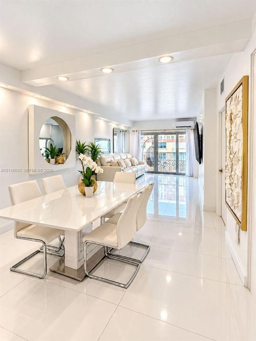3k-1950 S Ocean Dr, Hallandale Beach, FL, 33009-5958 | Card Image