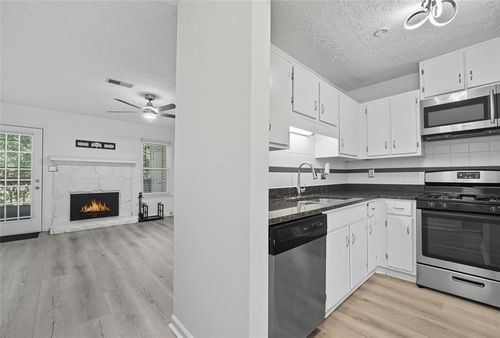 6615 Sienna Ct, Peachtree Corners, GA, 30092-3659 | Card Image