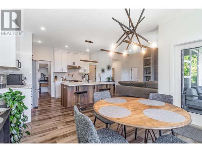 2737 Cedar Ridge St, House other with 2 bedrooms, 2 bathrooms and 4 parking in Lumby BC | Image 13