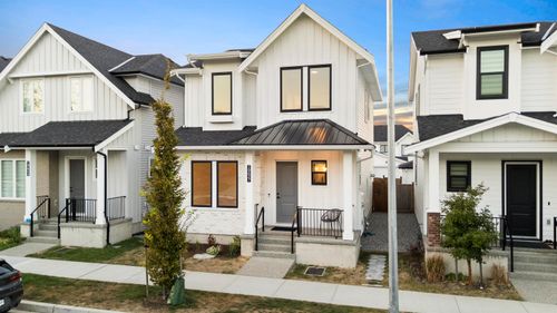 19627 75 Ave, Langley, BC, V2Y3R9 | Card Image