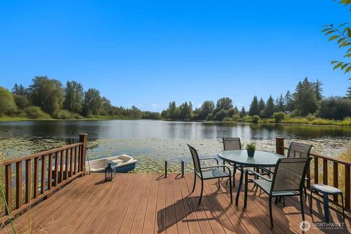 12049 Ne 97th St, Kirkland, WA, 98033-5821 | Card Image