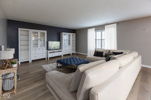 2810 Bluewood Way, Plainfield, IN, 46168-4805 | Card Image