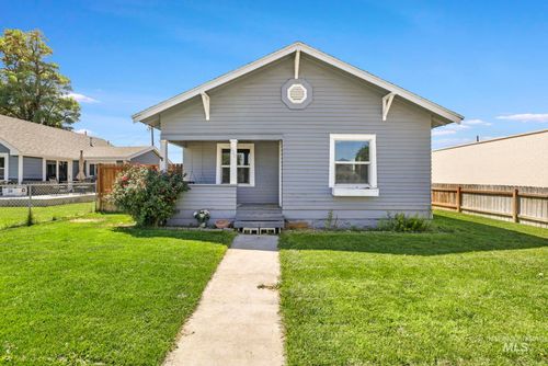 520 2nd Ave E, Twin Falls, ID, 83301-7125 | Card Image