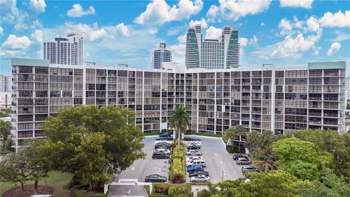 apt-603-400 Leslie Dr, Hallandale Beach, FL, 33009-2966 | Card Image