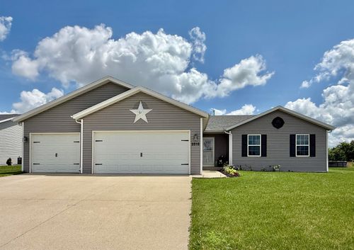 2515 Quail Ridge Dr, Janesville, WI, 53546-3152 | Card Image