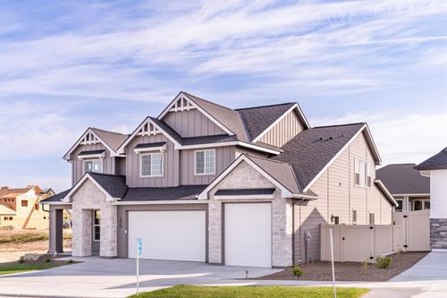 390 S Diesel Way, Boise, ID, 83716-1027 | Card Image