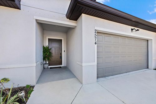 2574 Sw Cameo Blvd, Port St. Lucie, FL, 34953-2930 | Card Image