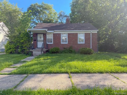 19455 Mccormick St, Detroit, MI, 48224-4116 | Card Image