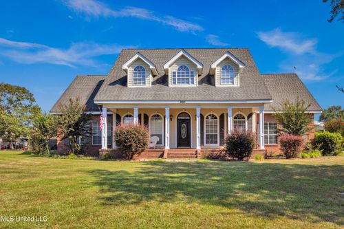 19241 Hunter Dr, Kiln, MS, 39556-6551 | Card Image